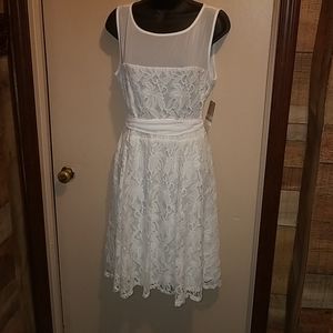 Danny & Nicole lace dress